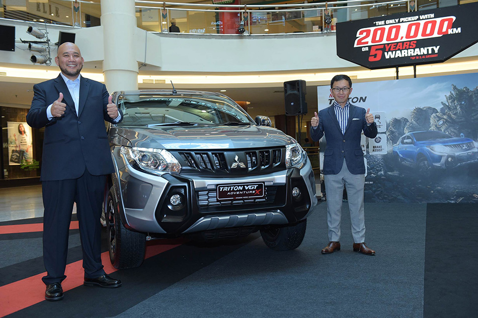 Chief Executive Officer (R), Mr. Tomoyuki Shinnishi and Chief Operating Officer, En. Ilham Helmi