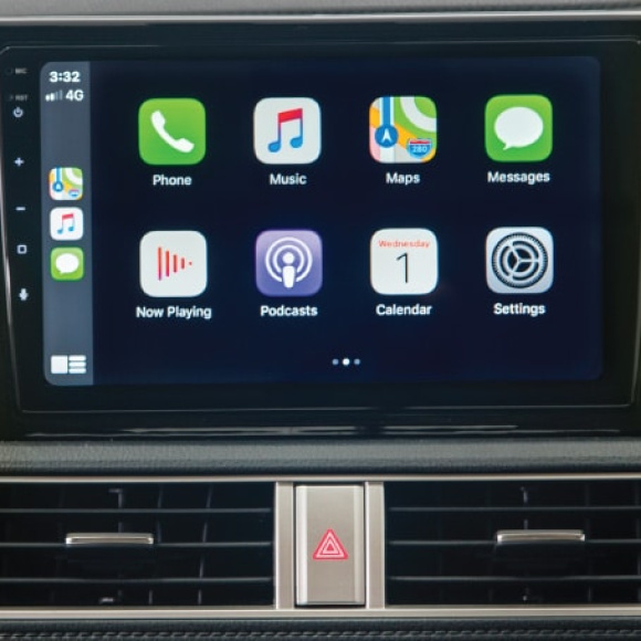 9” MULTIMEDIA DISPLAY WITH APPLE CARPLAY & ANDROID AUTO READY
