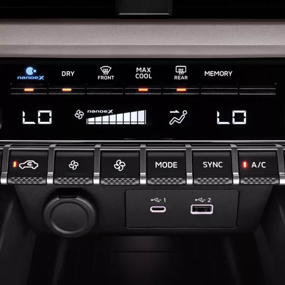 Dual-Zone Air-Conditioning System Paired with nanoe™️ X